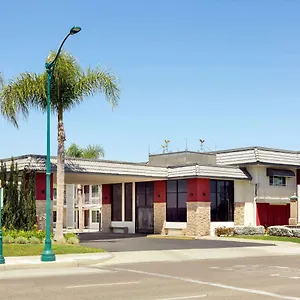 Motel Days & By Wyndham At Disneyland Park Anaheim
